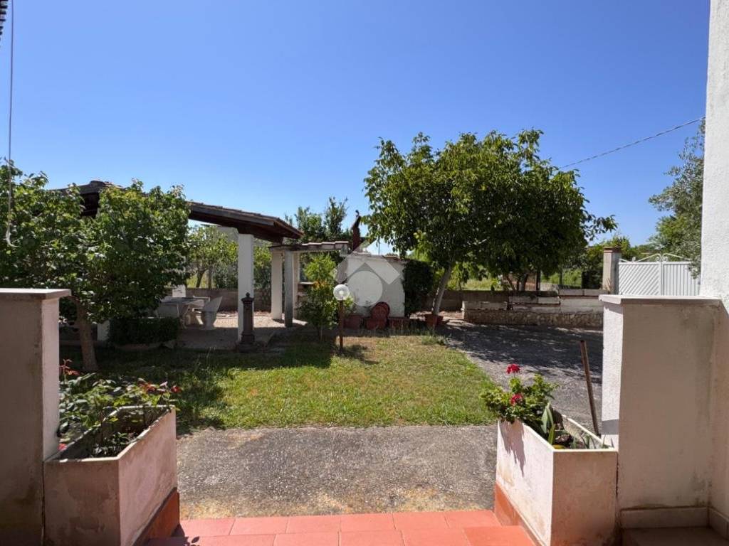 Casa indipendente a Latina in Strada del Bottero, 235 - Foto 4