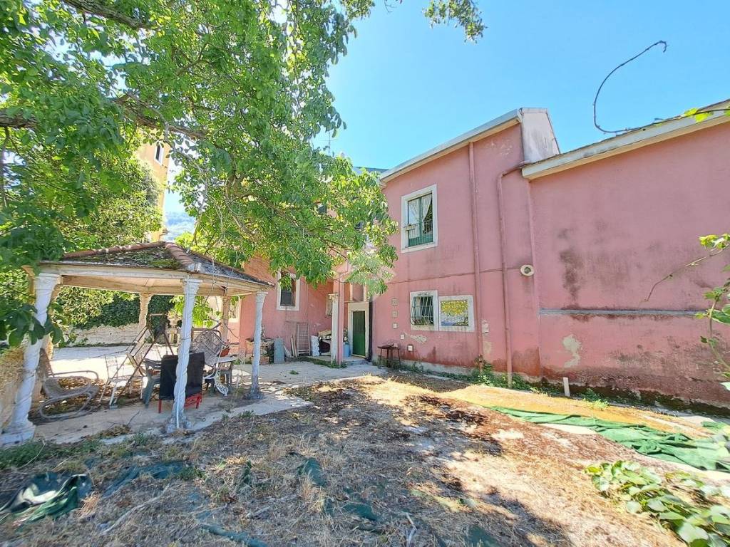 Casa indipendente a Baronissi in Via Roma, 26 - Foto 2
