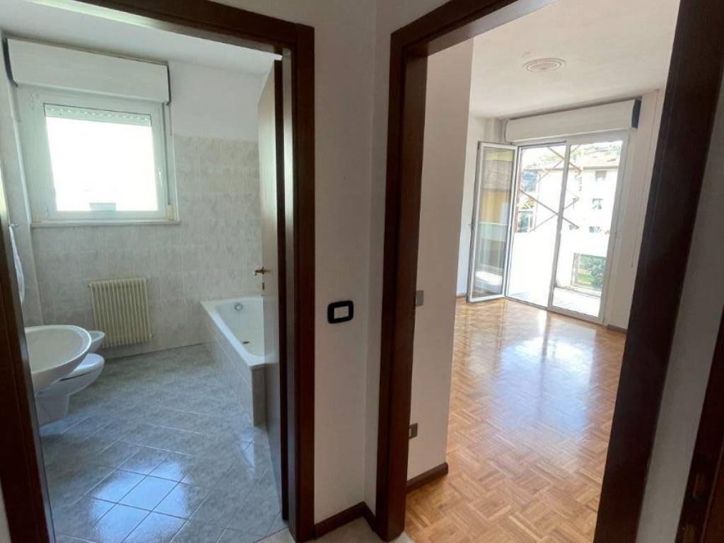Appartamento a Trento in Via Santi Cosma e Damiano - Foto 3
