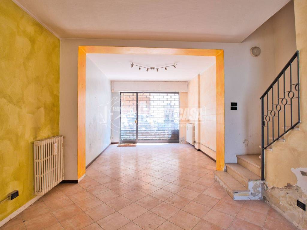Appartamento a Galliate in Via Pietro Custodi - Foto 3