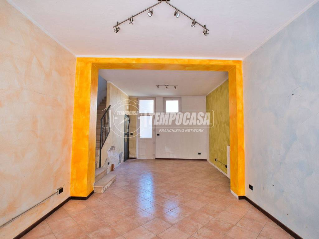Appartamento a Galliate in Via Pietro Custodi - Foto 4