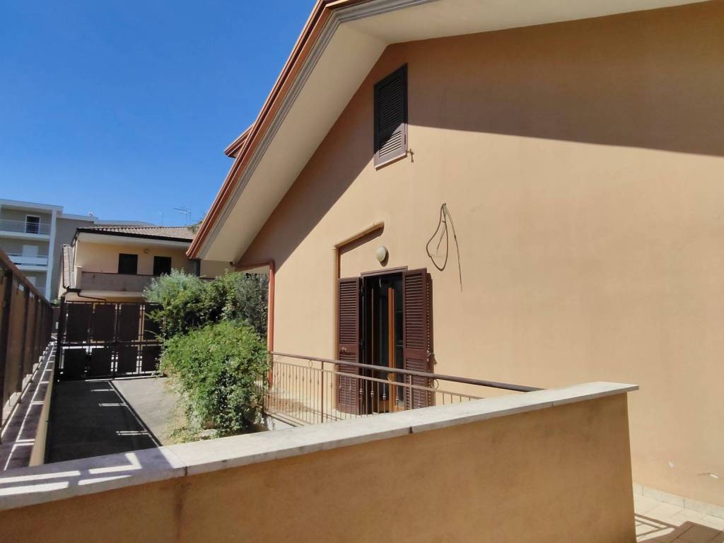 Villa a Teverola in Via Fratte, 19 - Foto 2
