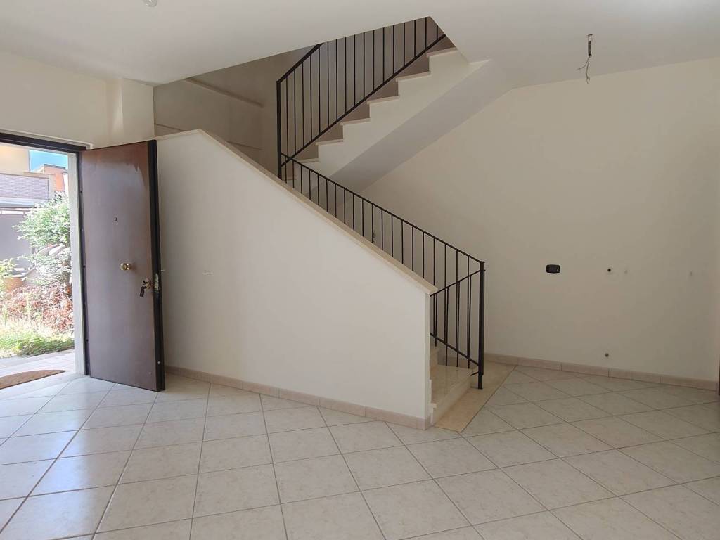 Villa a Teverola in Via Fratte, 19 - Foto 4