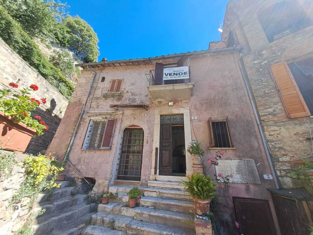 Casa indipendente a Amelia in Via Rimembranze, 4545 - Foto 2