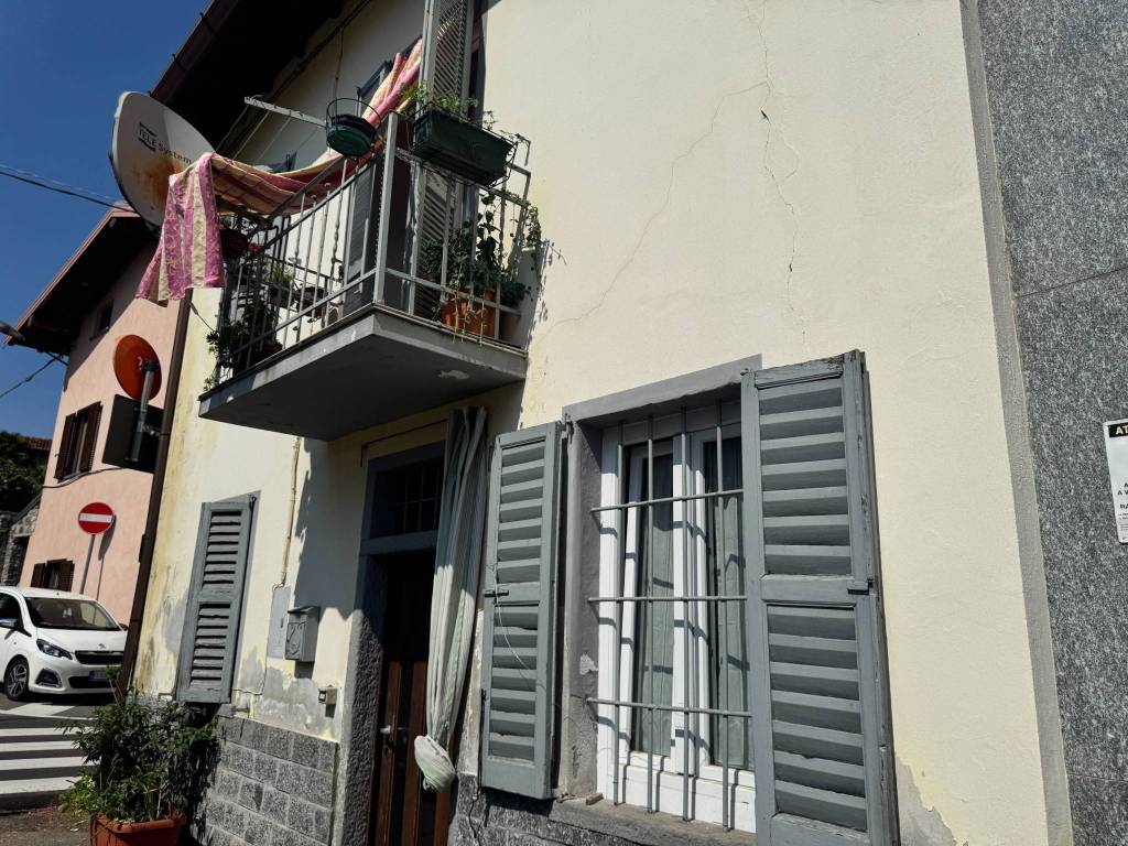 Appartamento a Besozzo in Piazza 10 Settembre - Foto 2