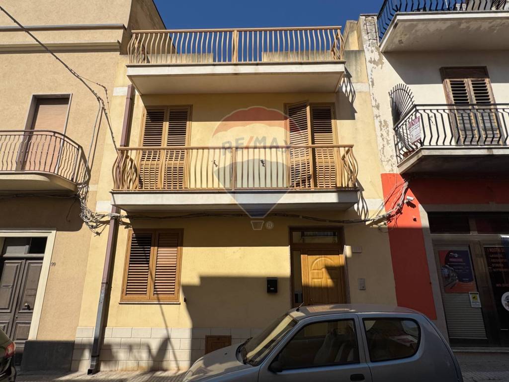 Casa indipendente a Pachino in via Anita, 97 - Foto 2