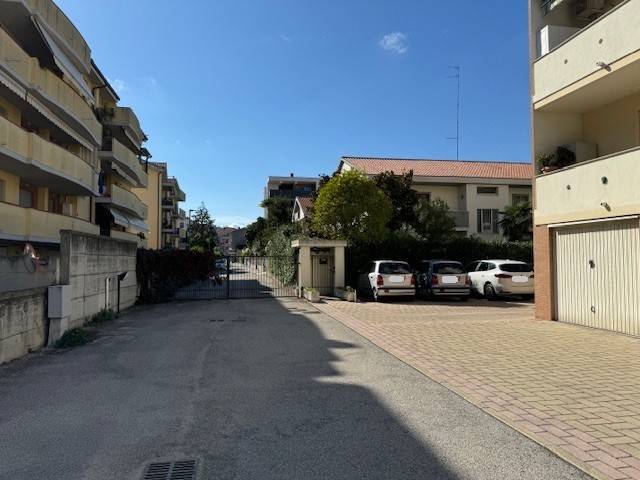 Appartamento a Montesilvano in Via Sinni - Foto 3