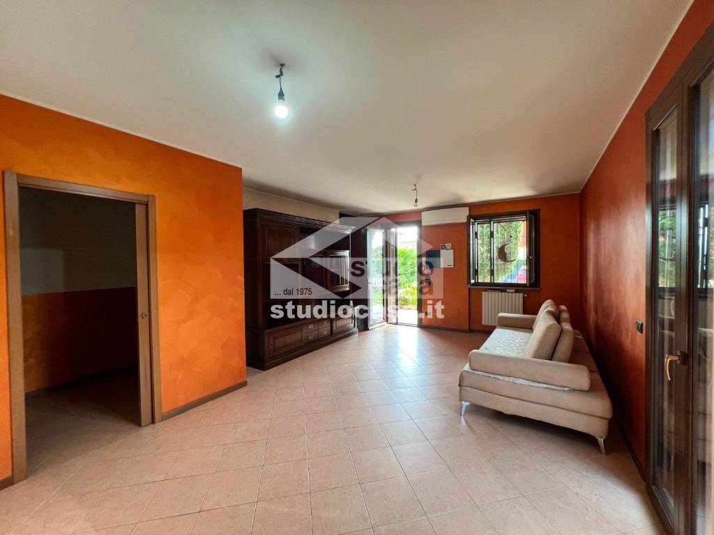 Villa a Chieve in via leonida bissolati - Foto 2