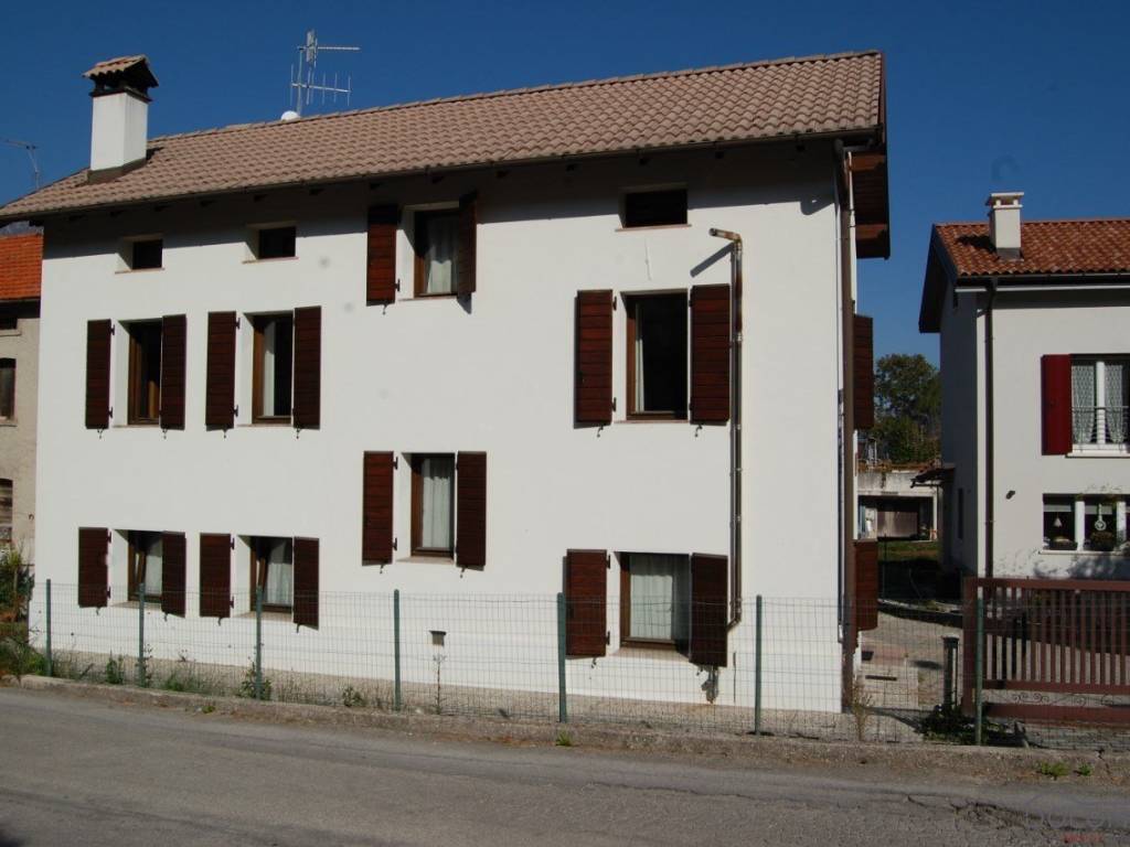 Villa a Ponte nelle alpi in Frazione Piaia, 20 - Foto 2