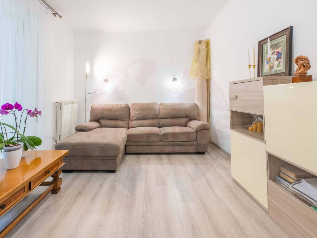 Appartamento a Rezzato in via Zanelli, 10 - Foto 2