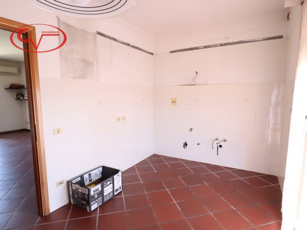 Appartamento a Montevarchi in Viale Giacomo Matteotti - Foto 5