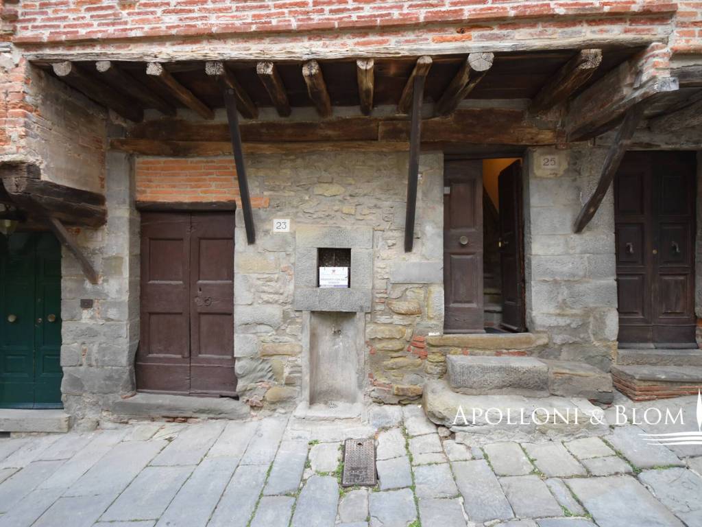 Casa indipendente a Cortona in Via Santa Margherita, 15 - Foto 3