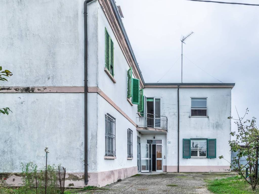 Casa indipendente a Lugo in Via Mazzola, 3 - Foto 2