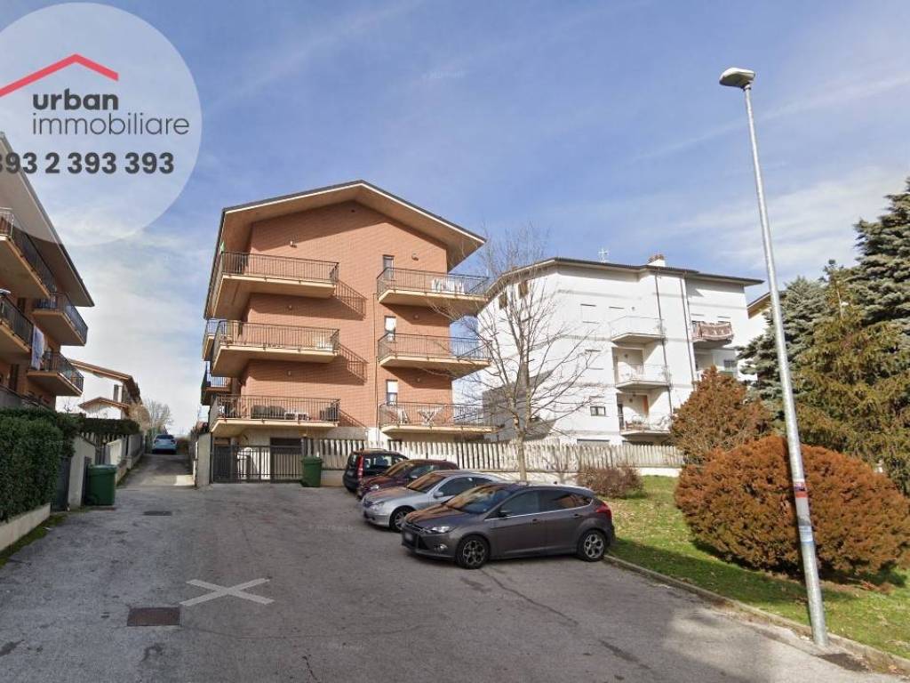 Appartamento a L'aquila in Via Cappadocia, 9 - Foto 2