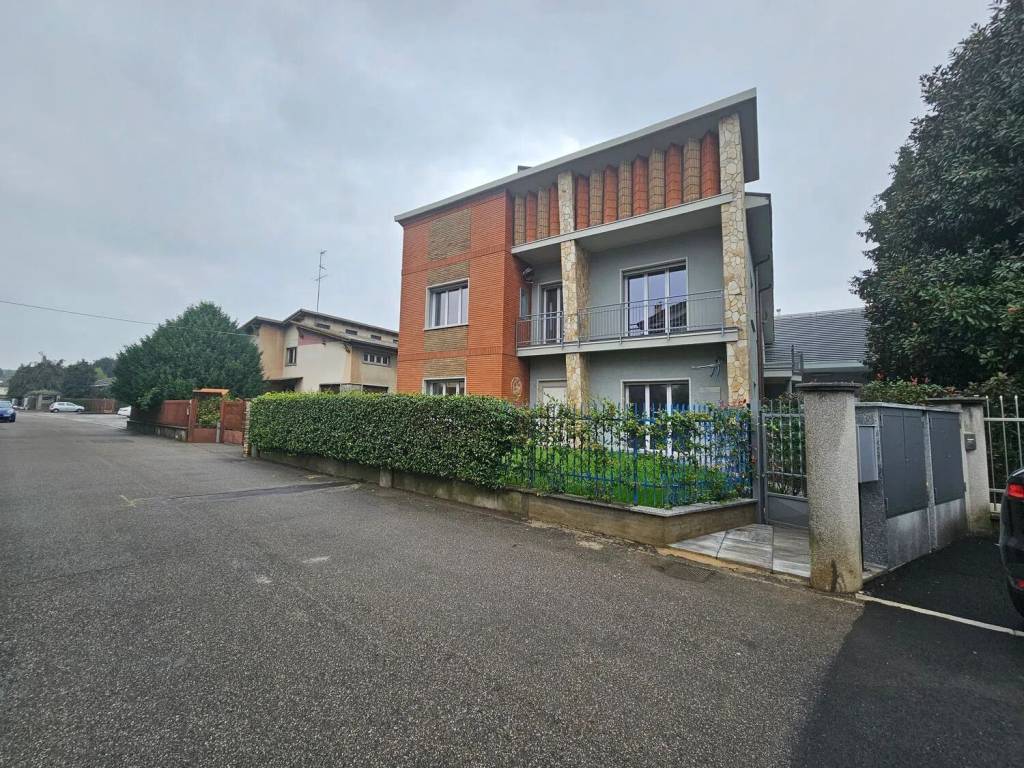 Appartamento a Giussano in Via Amilcare Ponchielli S.N.C. - Foto 3