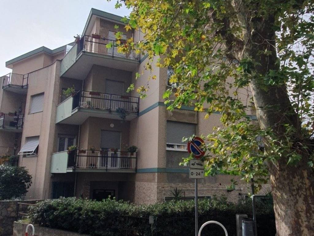 Appartamento a Savona in Via San Francesco d'Assisi - Foto 2