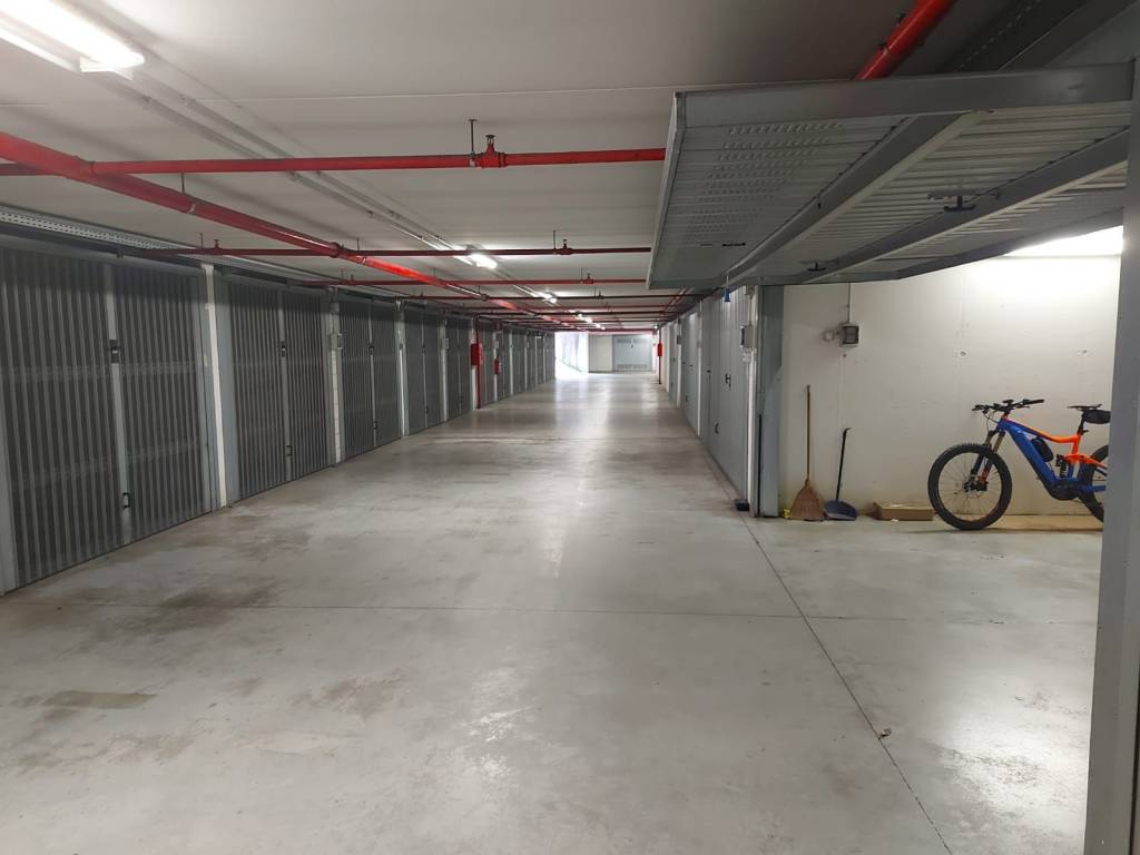 Box / garage a Genova in Via Giordano Bruno, 70 - Foto 4