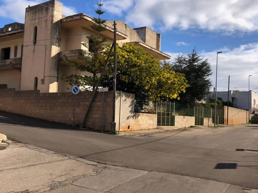 Casa indipendente a Salve in Via Schiafazzi, 22 - Foto 2