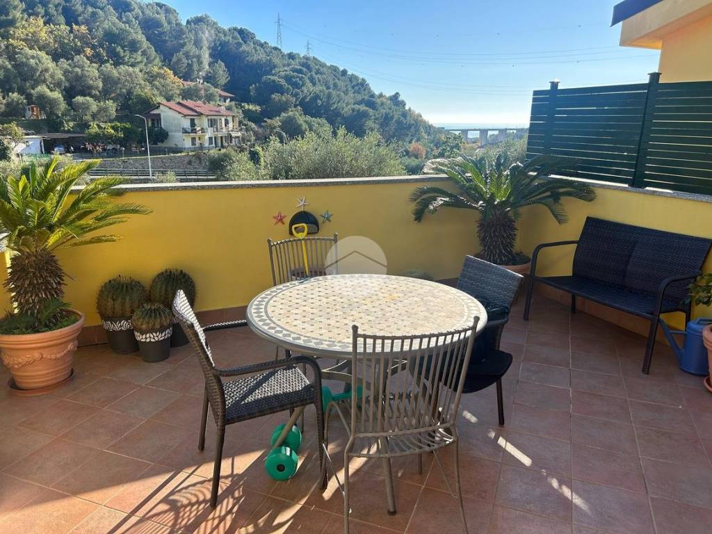 Appartamento a San bartolomeo al mare in Via Ruvoa, 94 - Foto 2