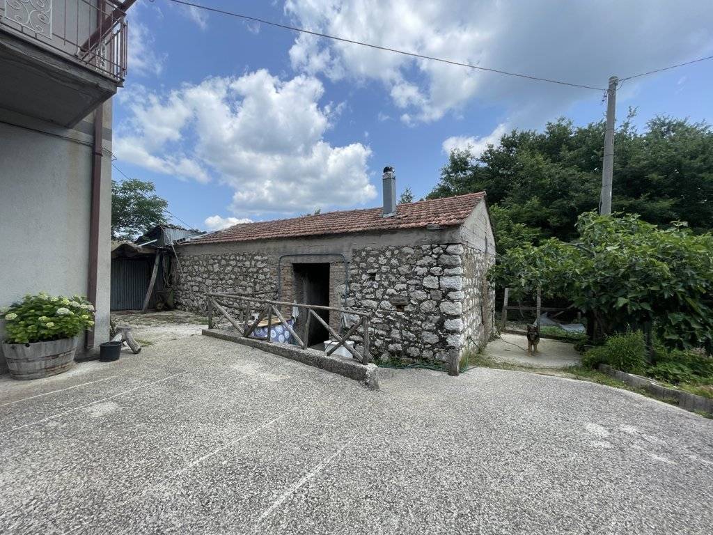 Casa indipendente a Montemarano in macchia del monte - Foto 2