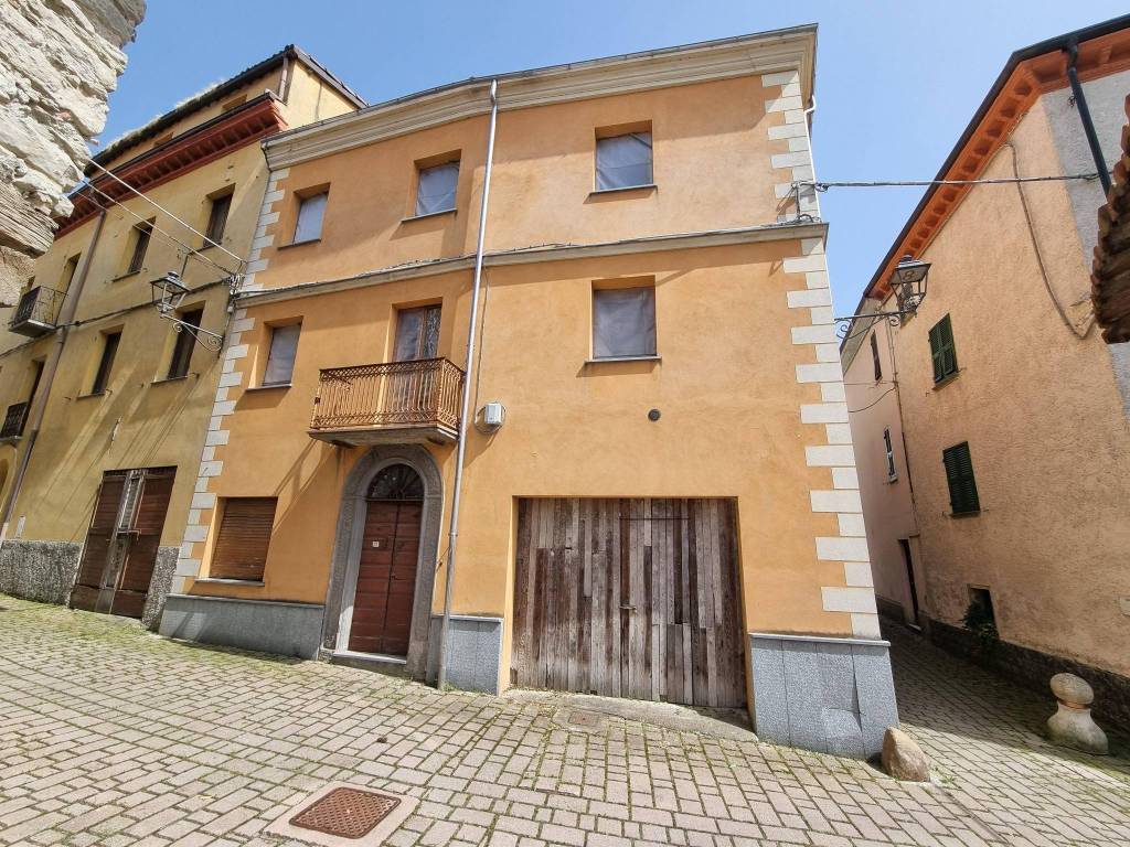 Casa indipendente a Saliceto in Via Camillo Benso di Cavour, 6 - Foto 2