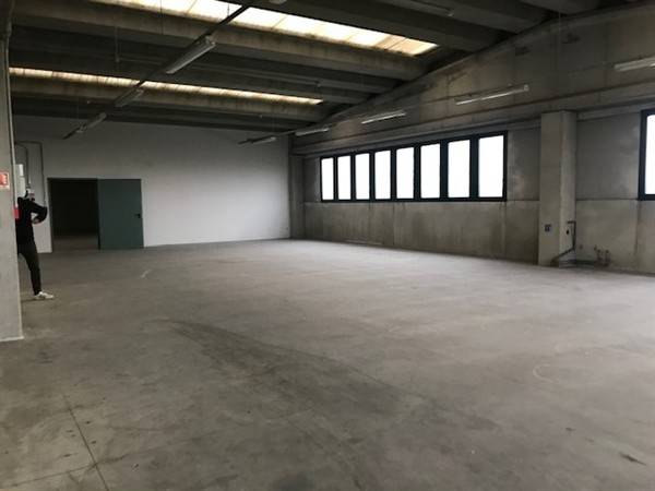 Immobile a Vellezzo bellini in Piazza Italia - Foto 2