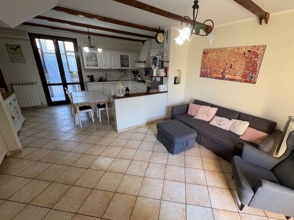 Villetta a schiera a Garlasco in Via Toledo, 57 - Foto 4