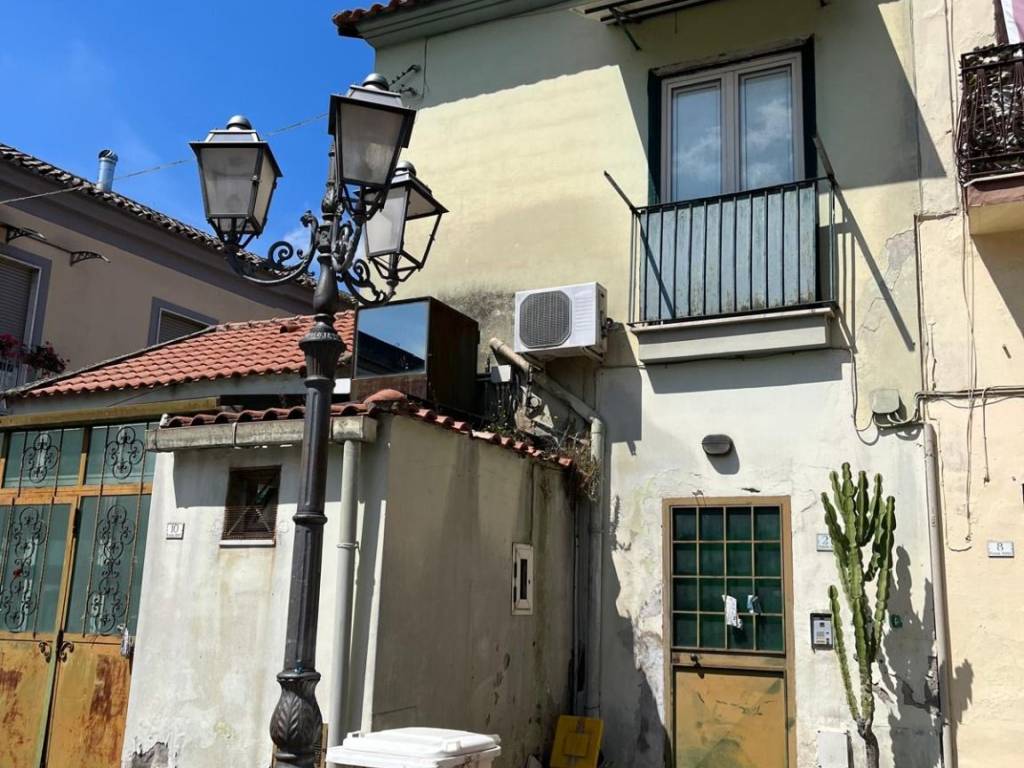 Appartamento a Lusciano in Via Costanzo - Foto 5