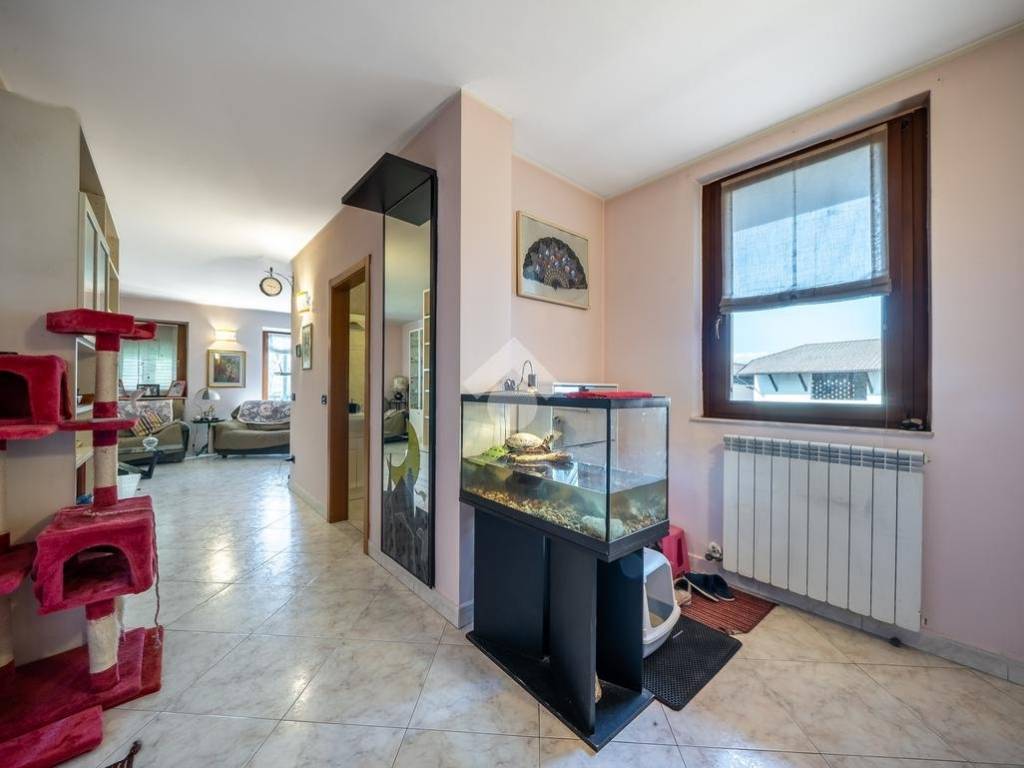 Appartamento a Levico terme in Via Xicco polentone, 44 - Foto 4