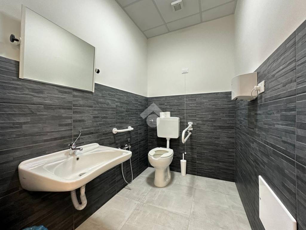 Immobile a Vercelli in ufficio Via Giulio Sambonet, 30 - Foto 5