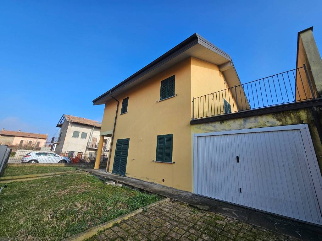 Villa a Palazzolo vercellese in Via Melchiorre Deandreis, 31 - Foto 3