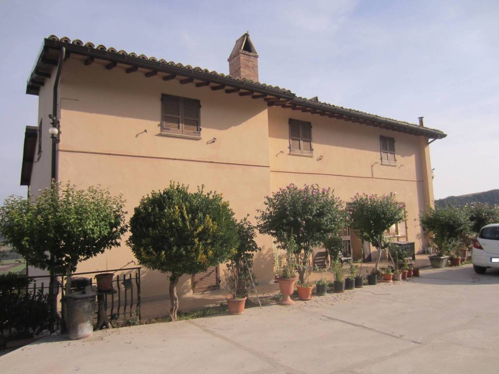 Villa a Foligno in Frazione Annifo - Foto 2