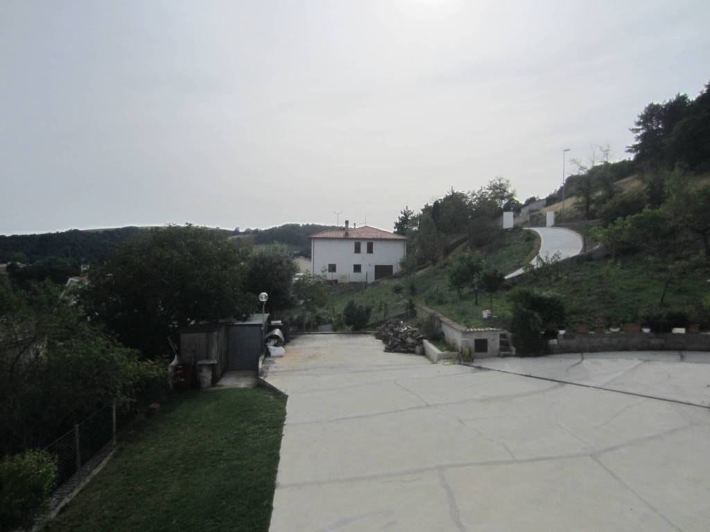 Villa a Foligno in Frazione Annifo - Foto 3