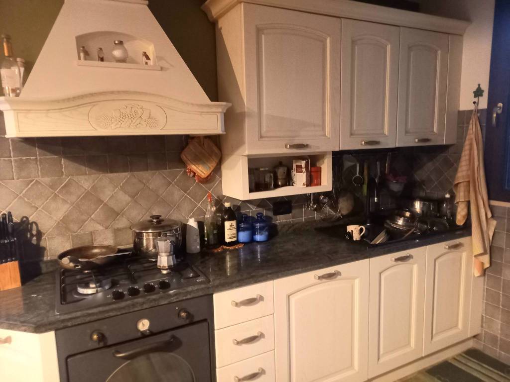 Villa a Varsi in Via Pontremoli, 18 - Foto 2