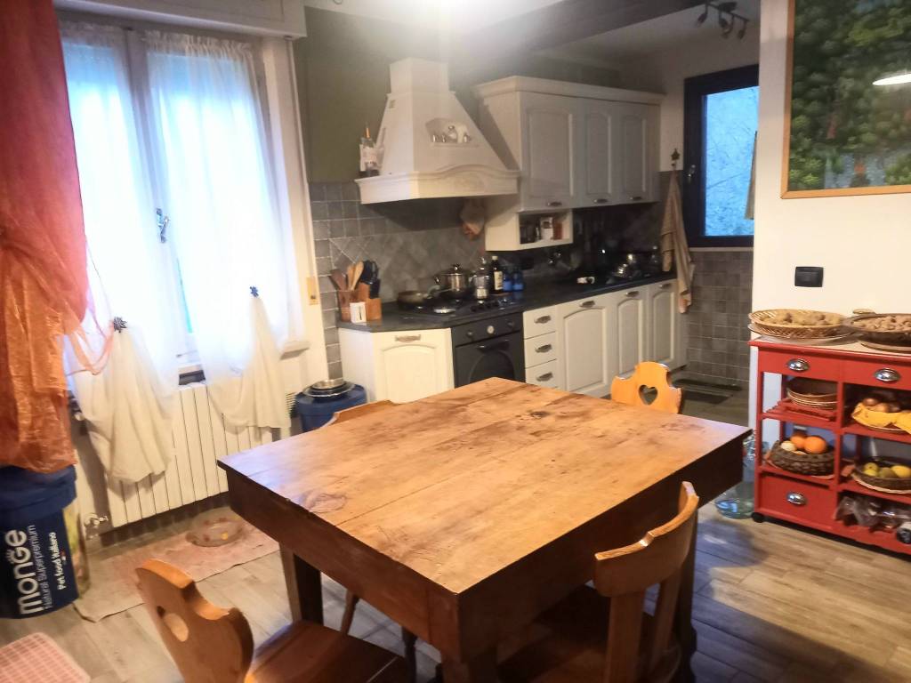 Villa a Varsi in Via Pontremoli, 18 - Foto 4