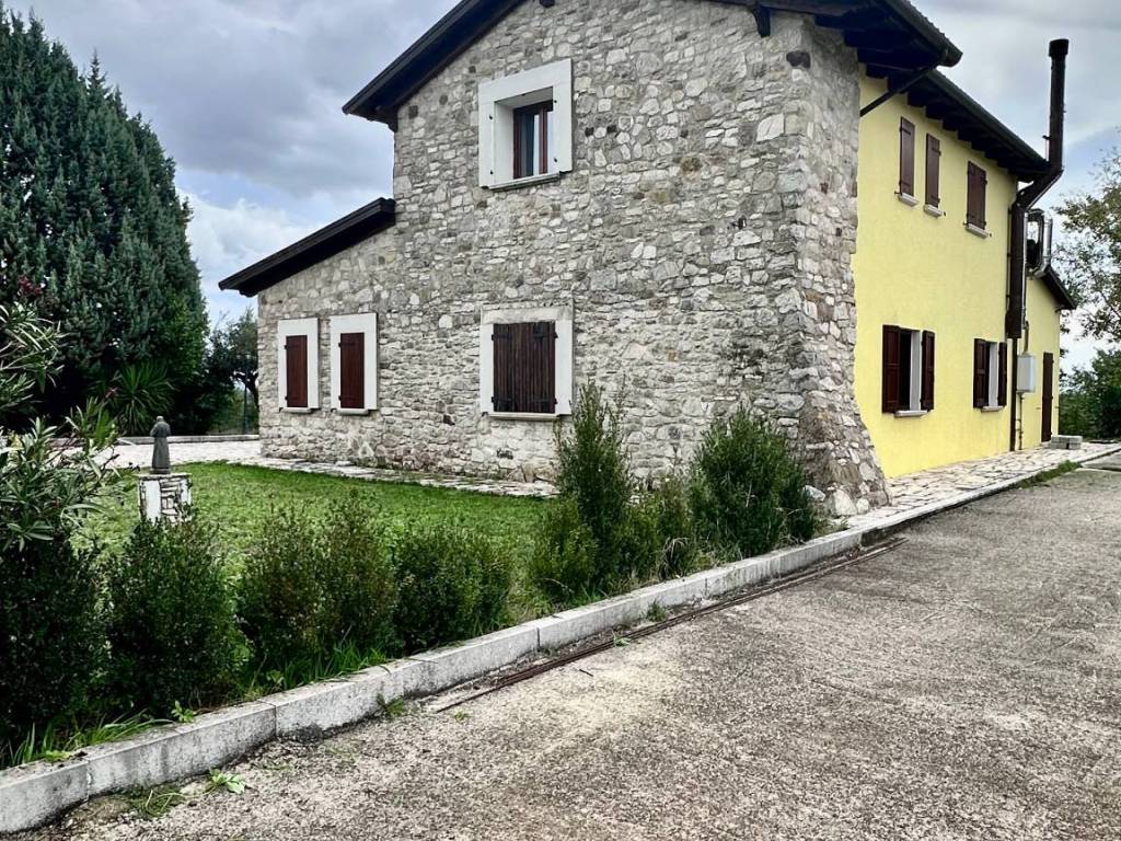 Villa a Pietrelcina in Contrada Difesa - Foto 2