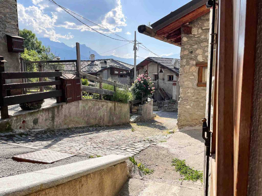 Appartamento a Sauze d'oulx in Via Moncrò, 7 - Foto 1