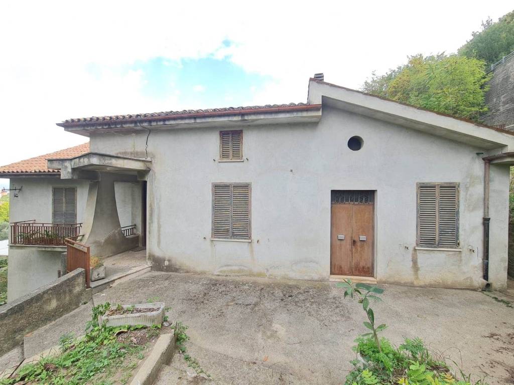 Casa indipendente a Cosenza in Via Paparelle - Foto 4