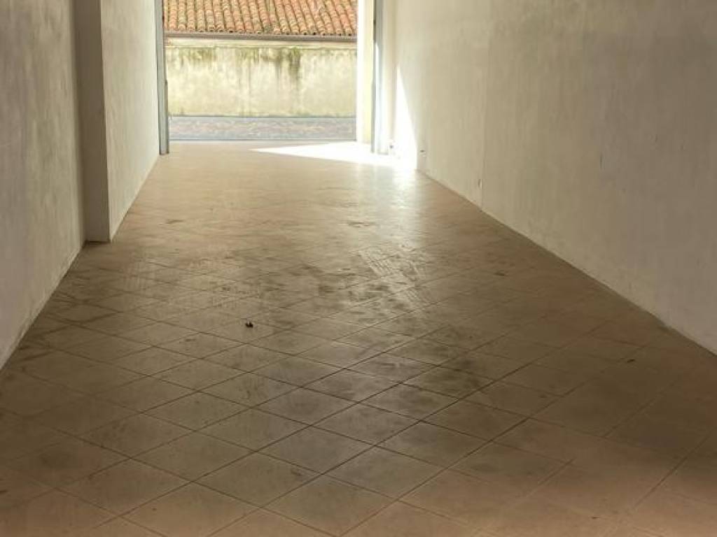 Box / garage a Mantova in Via Dottrina Cristiana - Foto 3