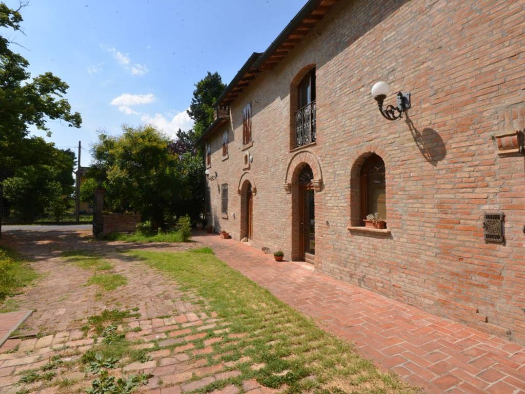 Rustico / casale a Massa lombarda in Via Fornace di Sotto - Foto 3