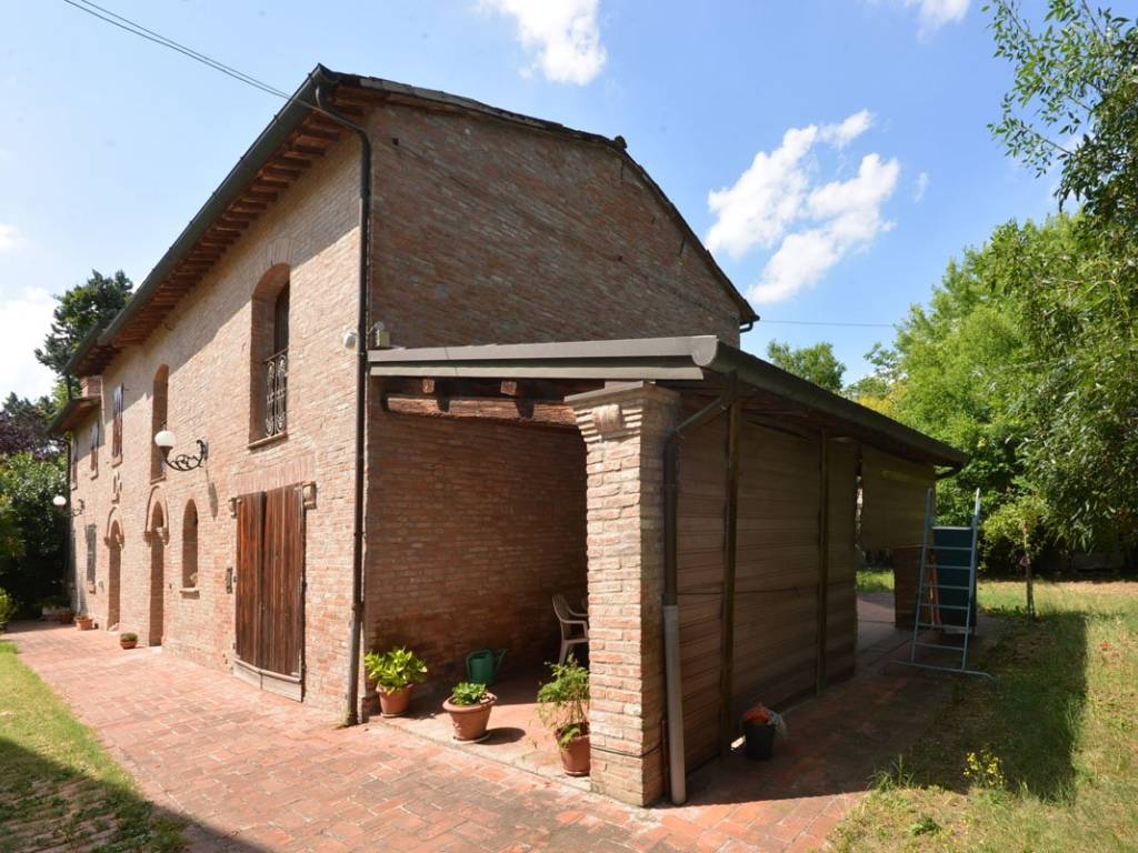 Rustico / casale a Massa lombarda in Via Fornace di Sotto - Foto 4