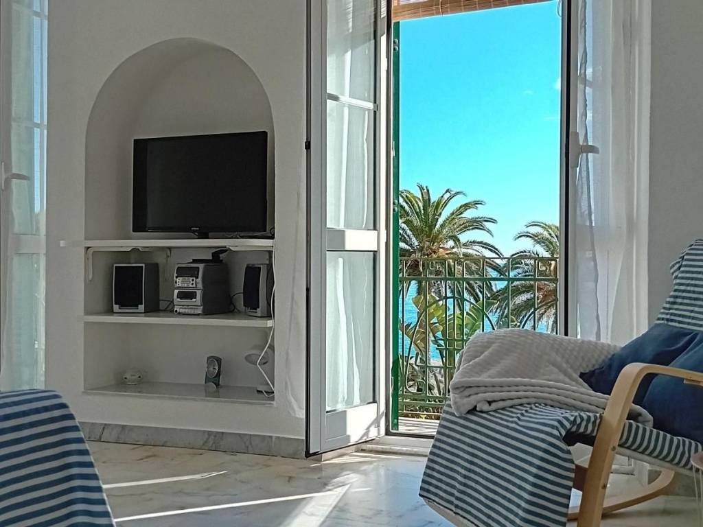 Appartamento a Finale ligure in Via San Pietro, 30 - Foto 5