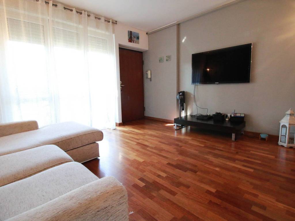 Villetta a schiera a Caronno pertusella in Largo Wolfgang Amadeus Mozart, 51 - Foto 5