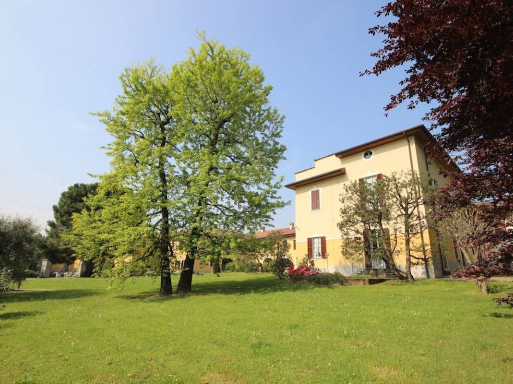Villa a Monticello brianza in Via Risorgimento, 21 - Foto 3