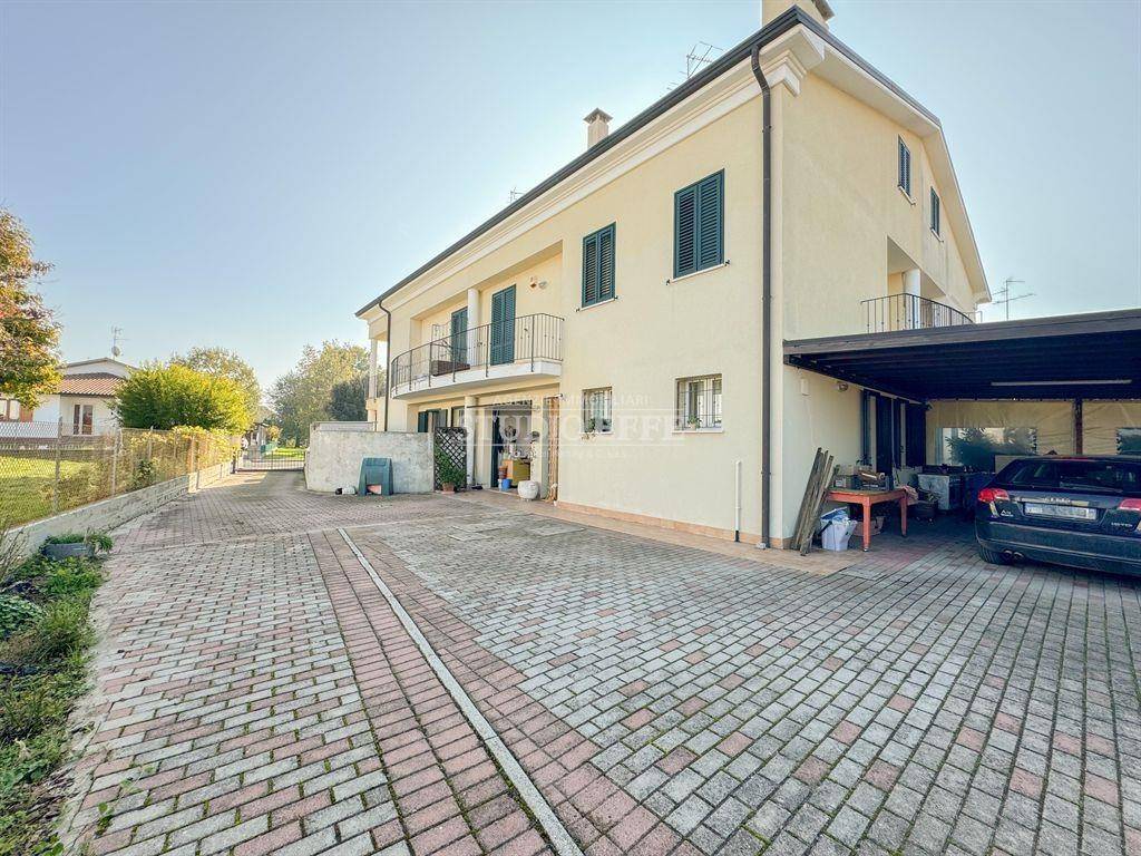 Villa a Bagnacavallo - Foto 2