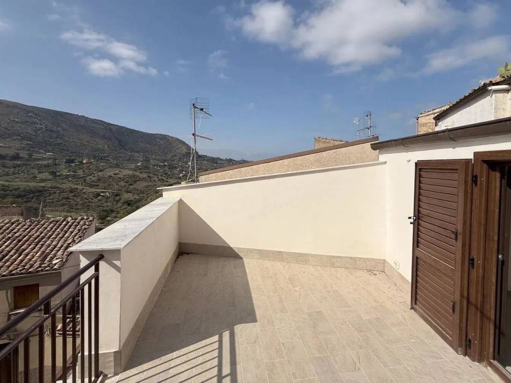 Appartamento a Collesano in Via Nino Bixio, 8 - Foto 3