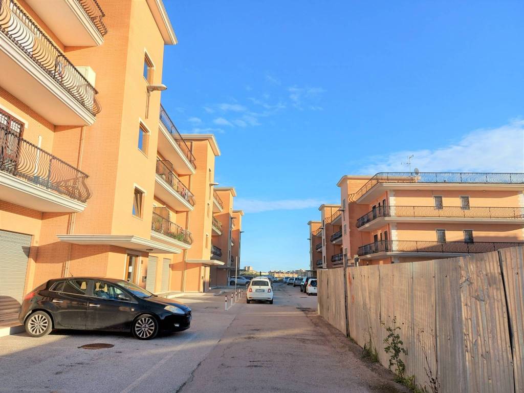 Appartamento a Foggia in Viale degli Aviatori, 73 - Foto 2
