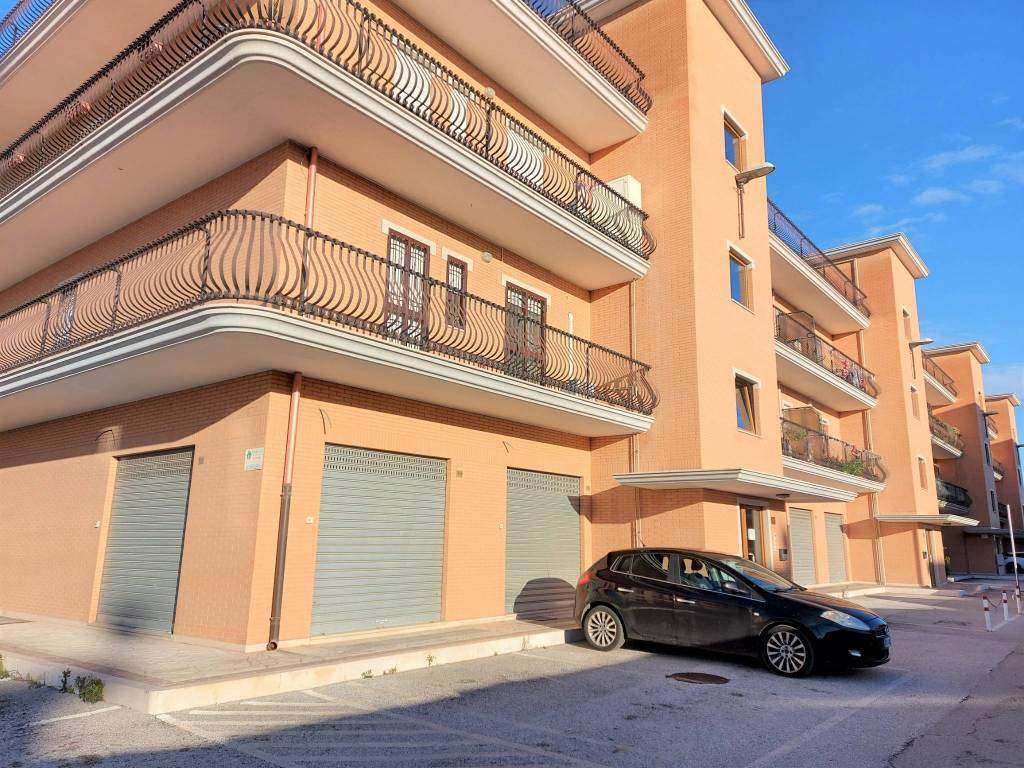 Appartamento a Foggia in Viale degli Aviatori, 73 - Foto 3