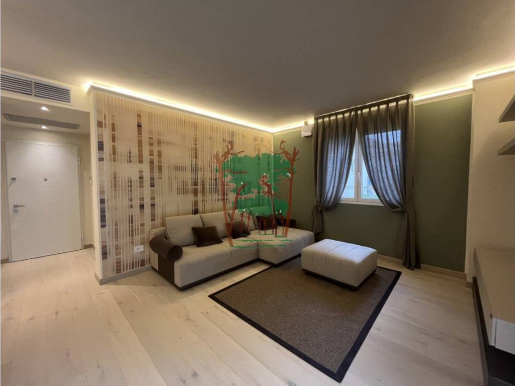 Appartamento a Camaiore in Via Giacomo Leopardi, 14 - Foto 2