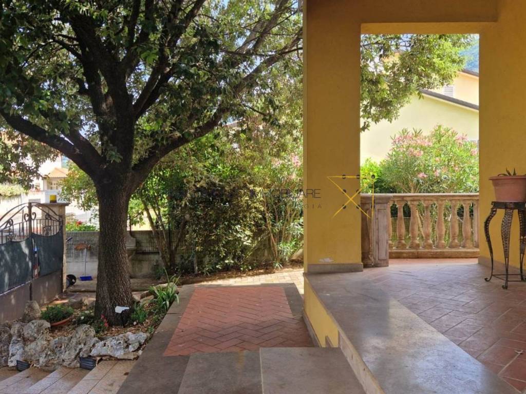 Villa a Spello in Via Puglia, 4 - Foto 2